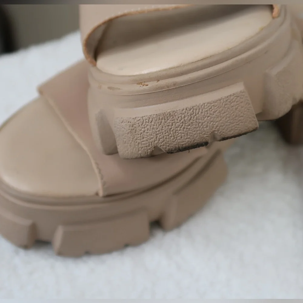 Steve Madden Women's Platform Sandals 8W Summer Vacation Going Out Spring Casual